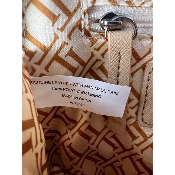 Tignanello Belt Bag Bella Belt Bag Dune Genuine Leather Crossbody RFID Beige - Picture 9 of 9